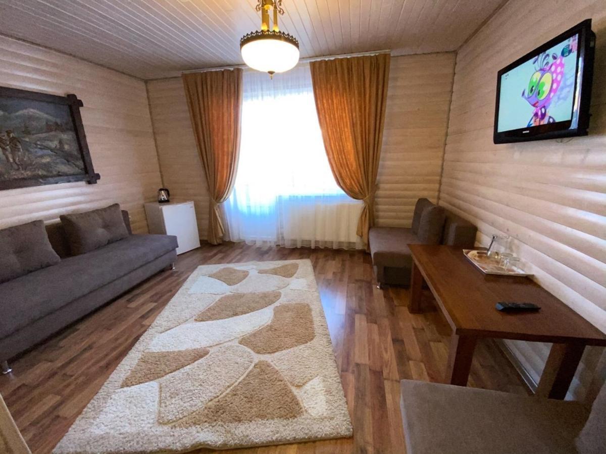 Villa Nikoletta Spa Bukovel Extérieur photo